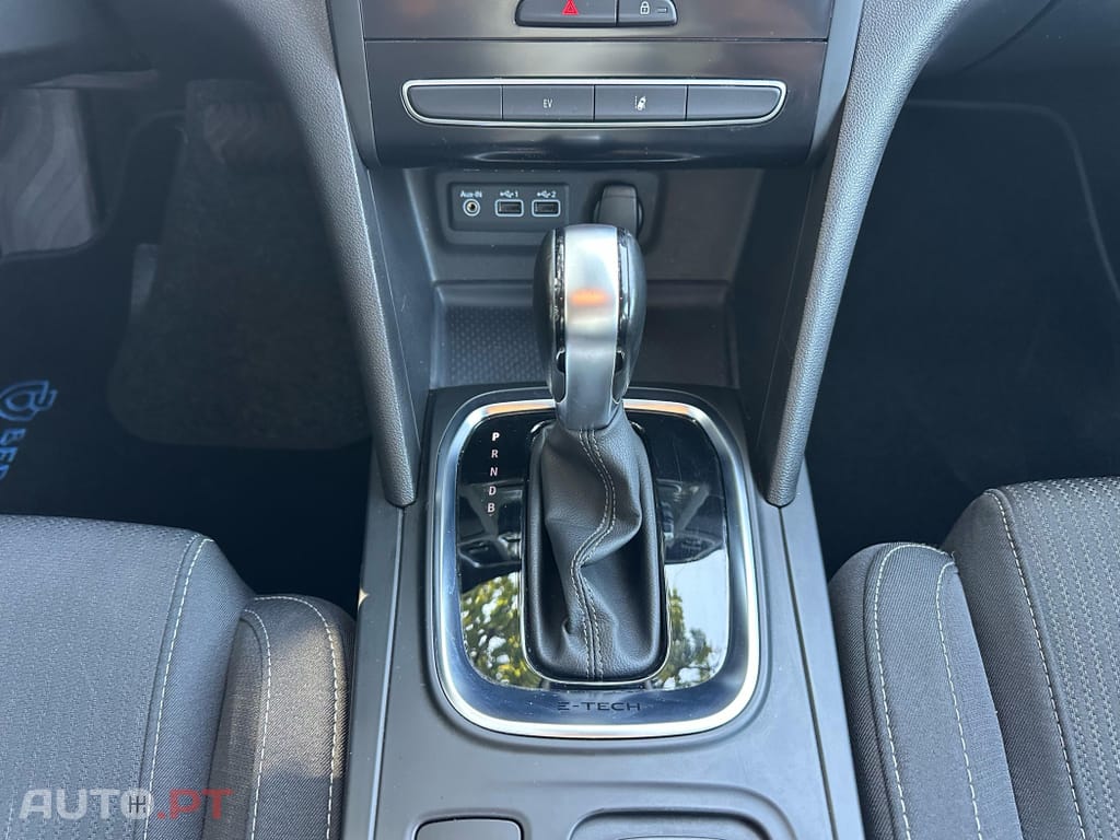 Renault Mégane Sport Tourer 1.6 E-Tech Hybrid