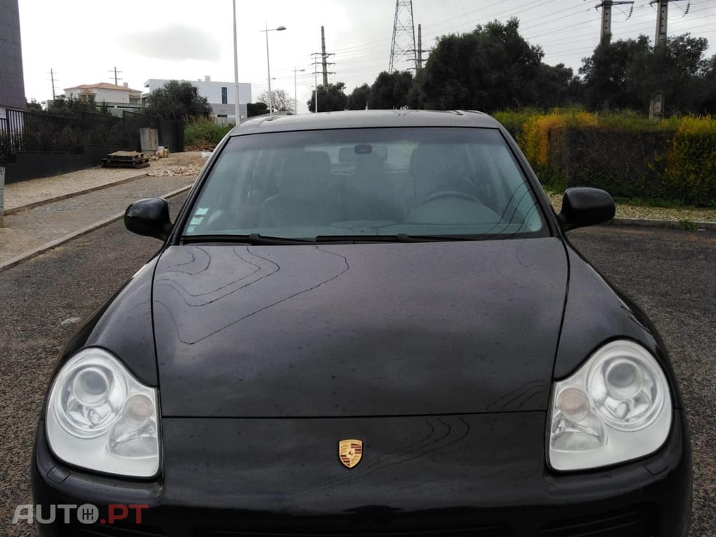 Porsche Cayenne V6
