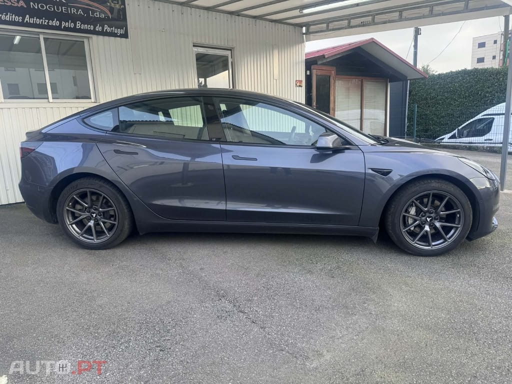 Tesla Model 3 Long Range AWD Dual Motor