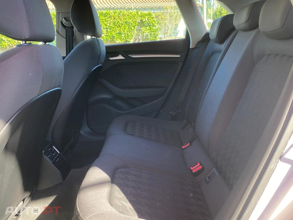 Audi A3 Sportback 1.6 TDi S-line