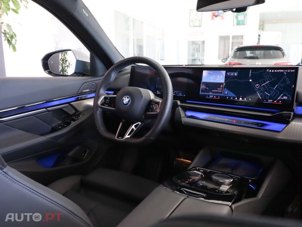 BMW 530 e Pack Desportivo M