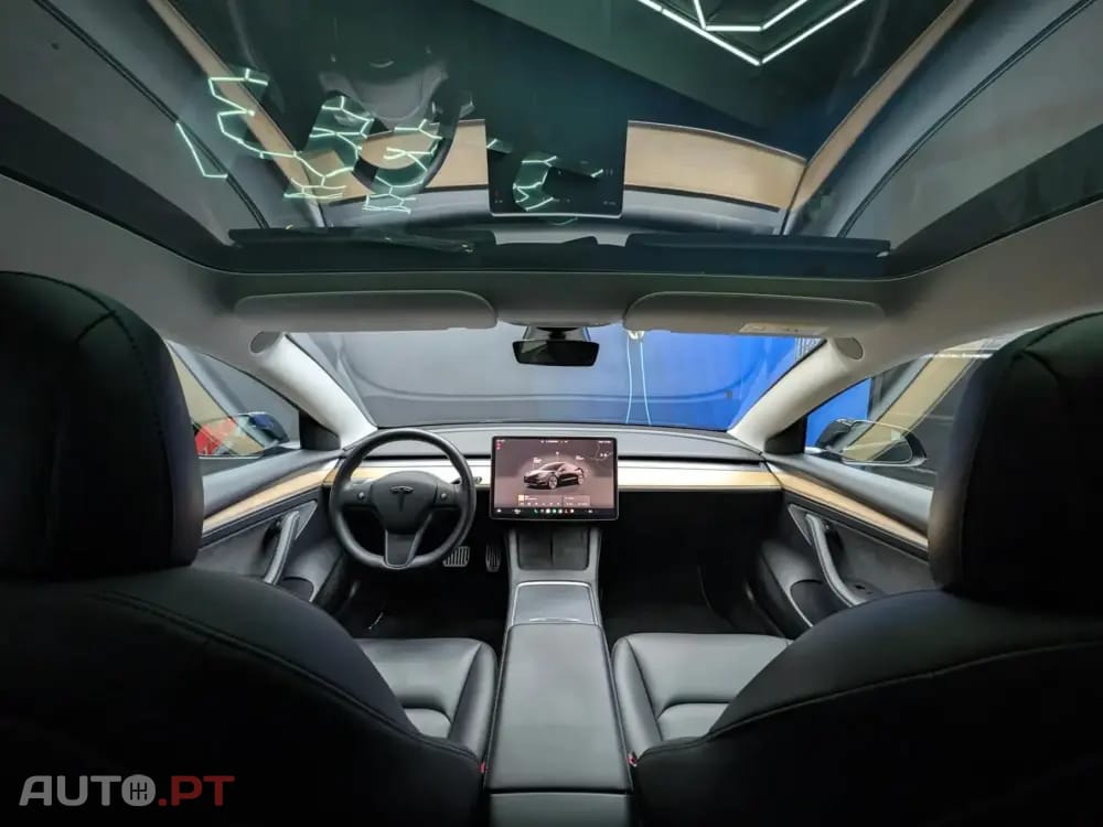Tesla Model 3 Standard Range Plus RWD