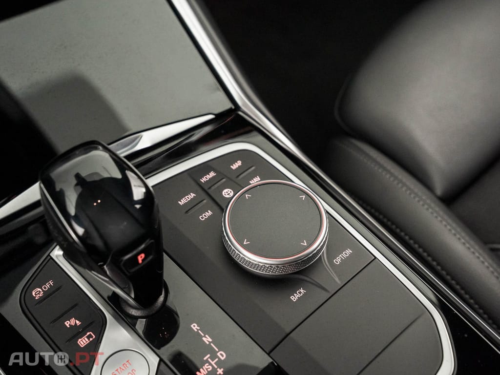 BMW 320 e Line Sport Auto