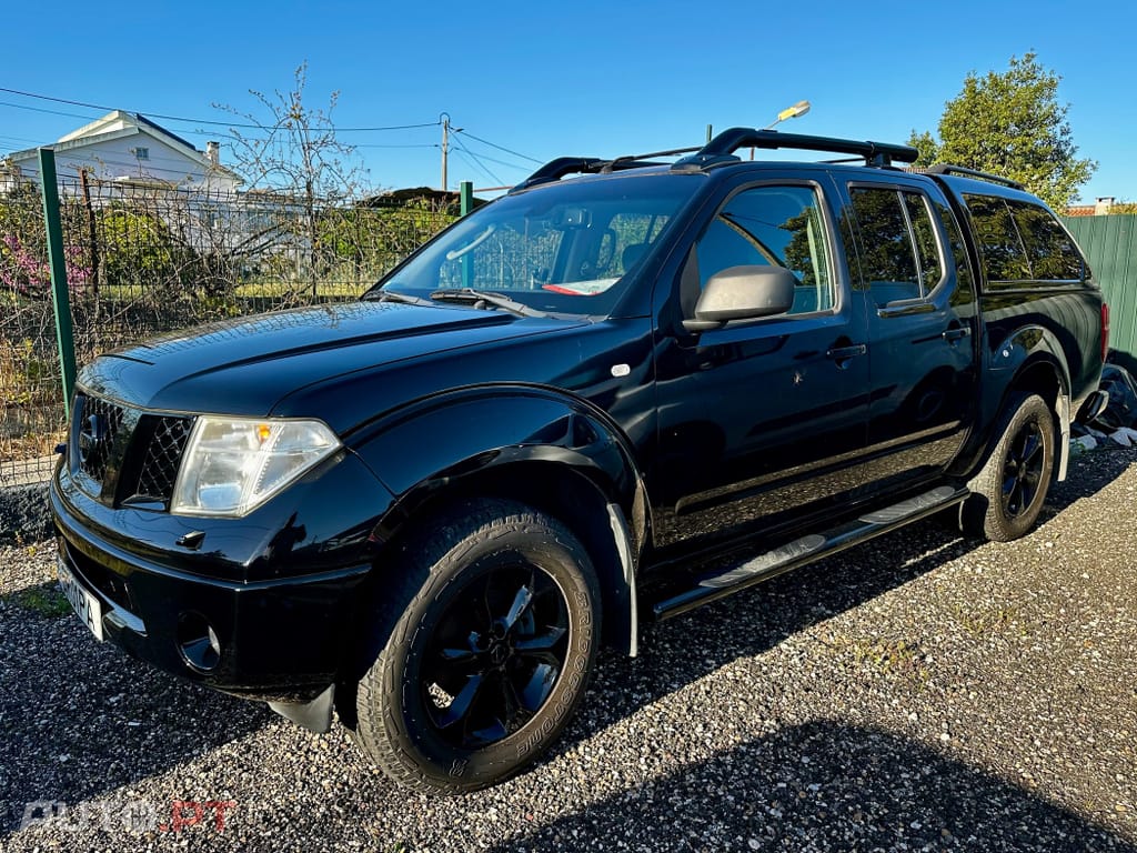 Nissan Navara 2.5 dCi CD LE Premium