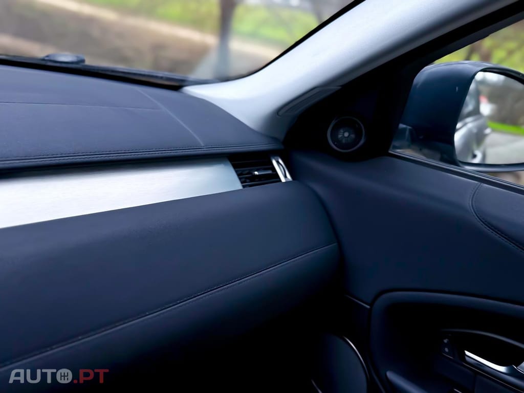 Land Rover Evoque 2.0 TD4 SE Dynamic Auto