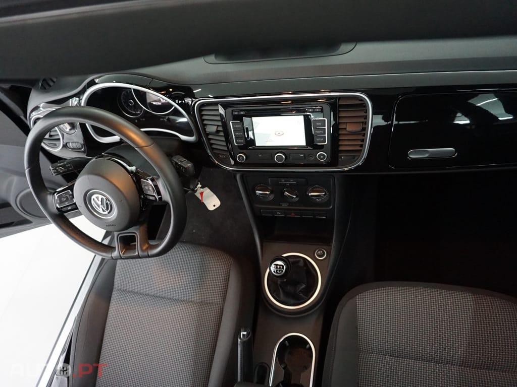 Volkswagen New Beetle 1.2 TSI BlueMotion Technologie Design