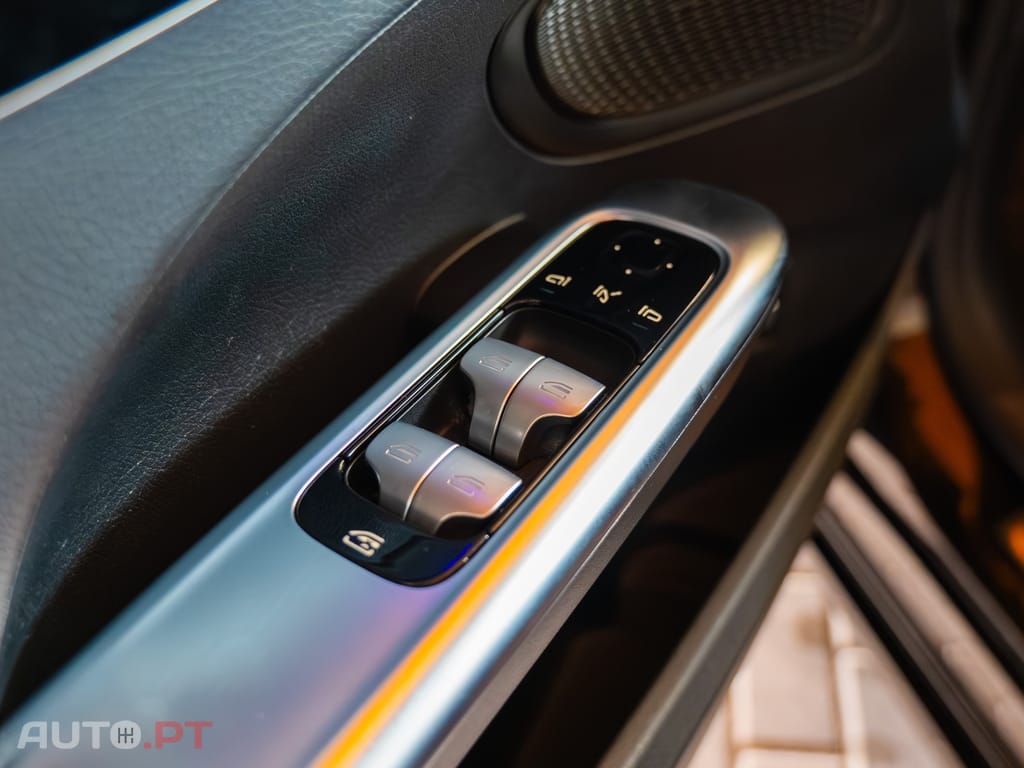 Mercedes-Benz C 300 e T 9G-TRONIC Avantgarde Advanced