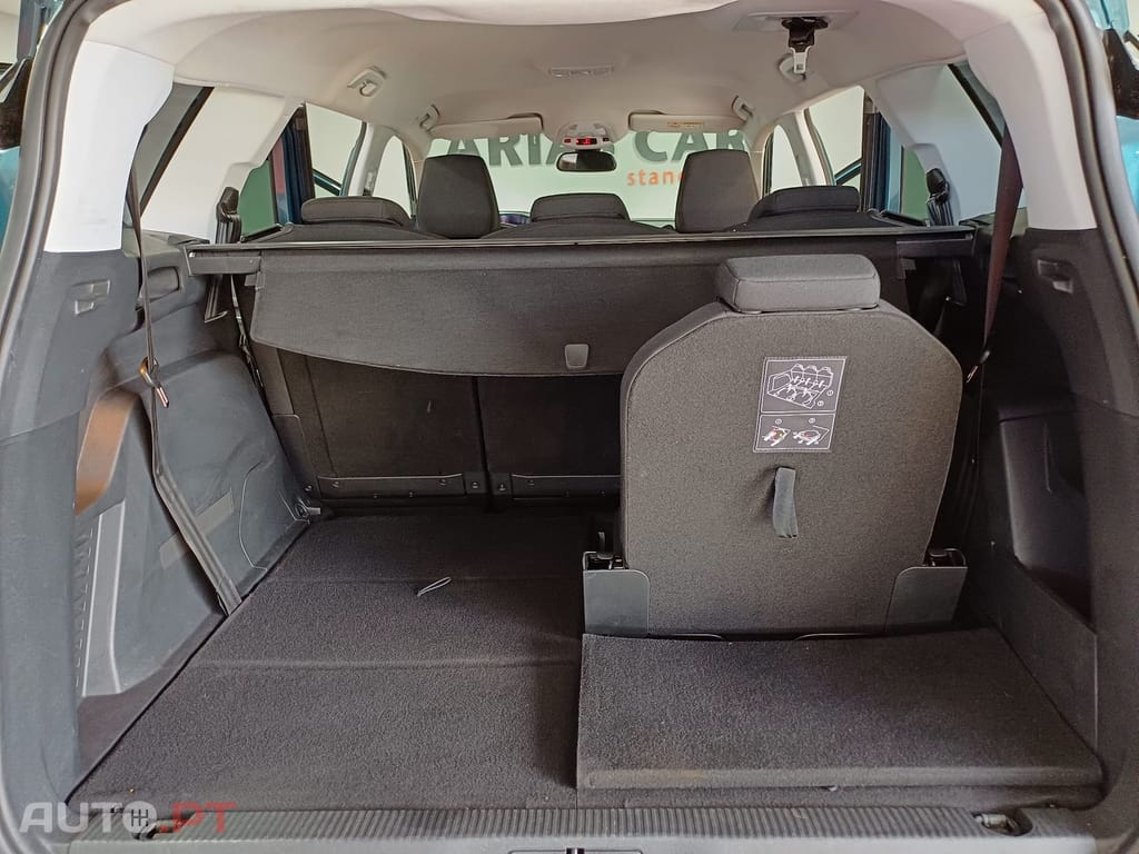 Peugeot 5008 1.2 PureTech Allure EAT8