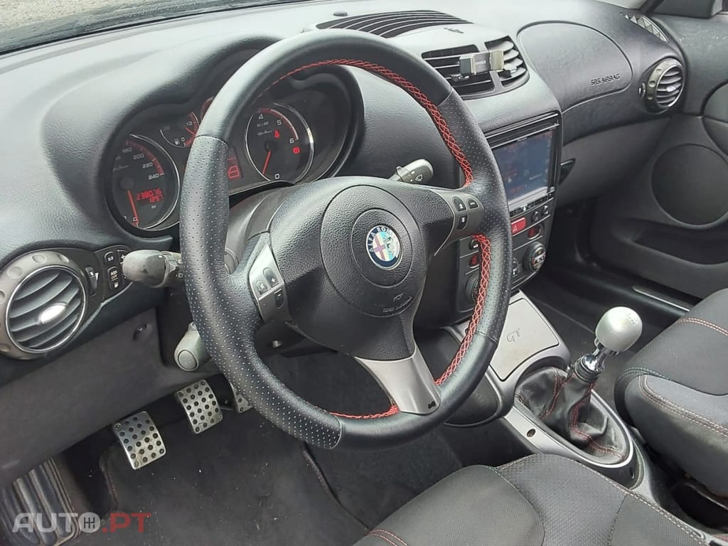 Alfa Romeo GT 1.9 JTD M-JET Q2 Distinctive