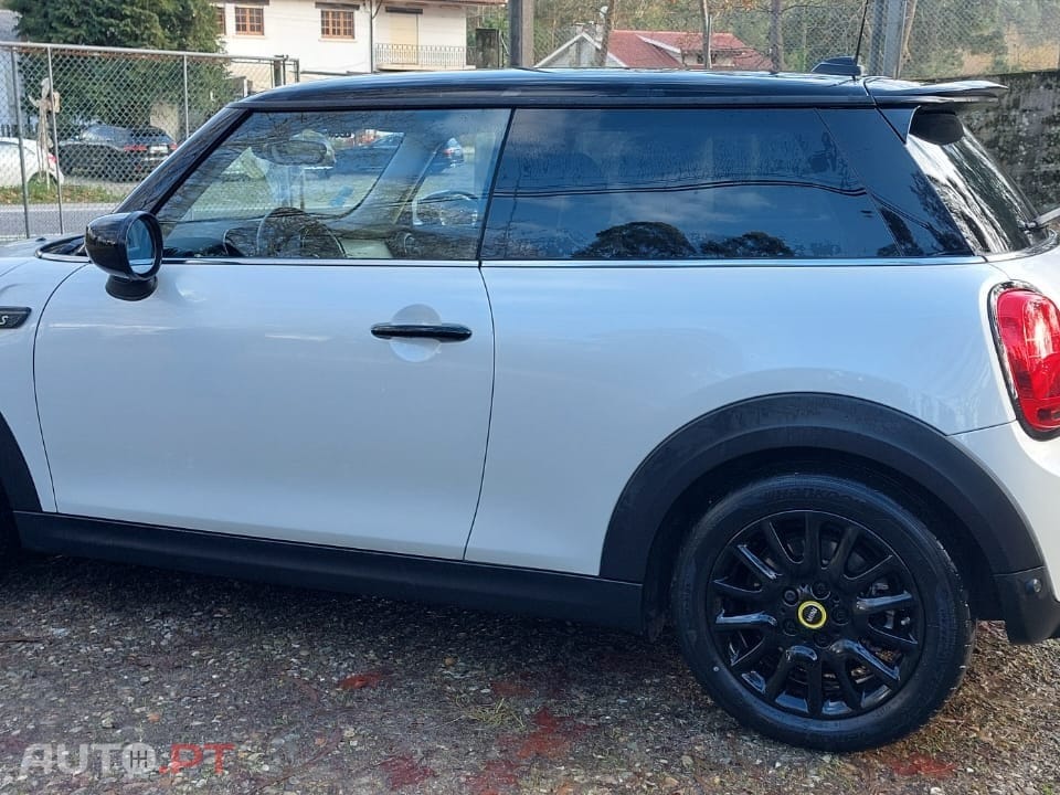 MINI Cooper Cooper SE