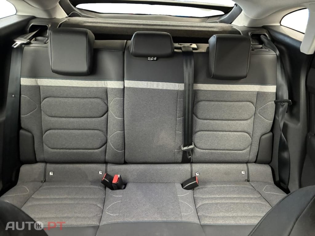 Citroen C4 1.2 PureTech Feel Pack EAT8