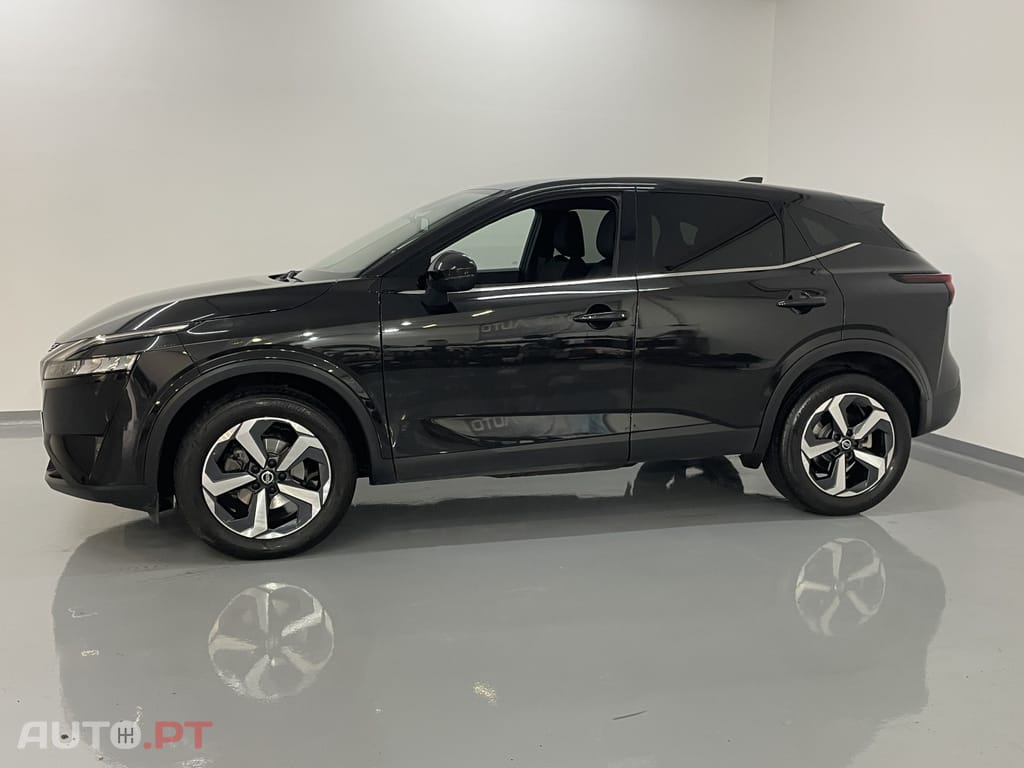 Nissan Qashqai 1.3 DIG-T N-Connecta LED Xtronic