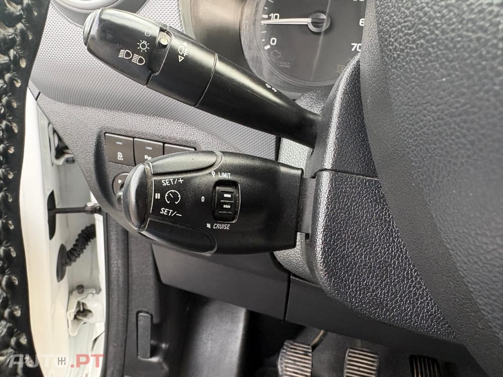 Peugeot Partner 1.6 BlueHDi L1 Premium 3L