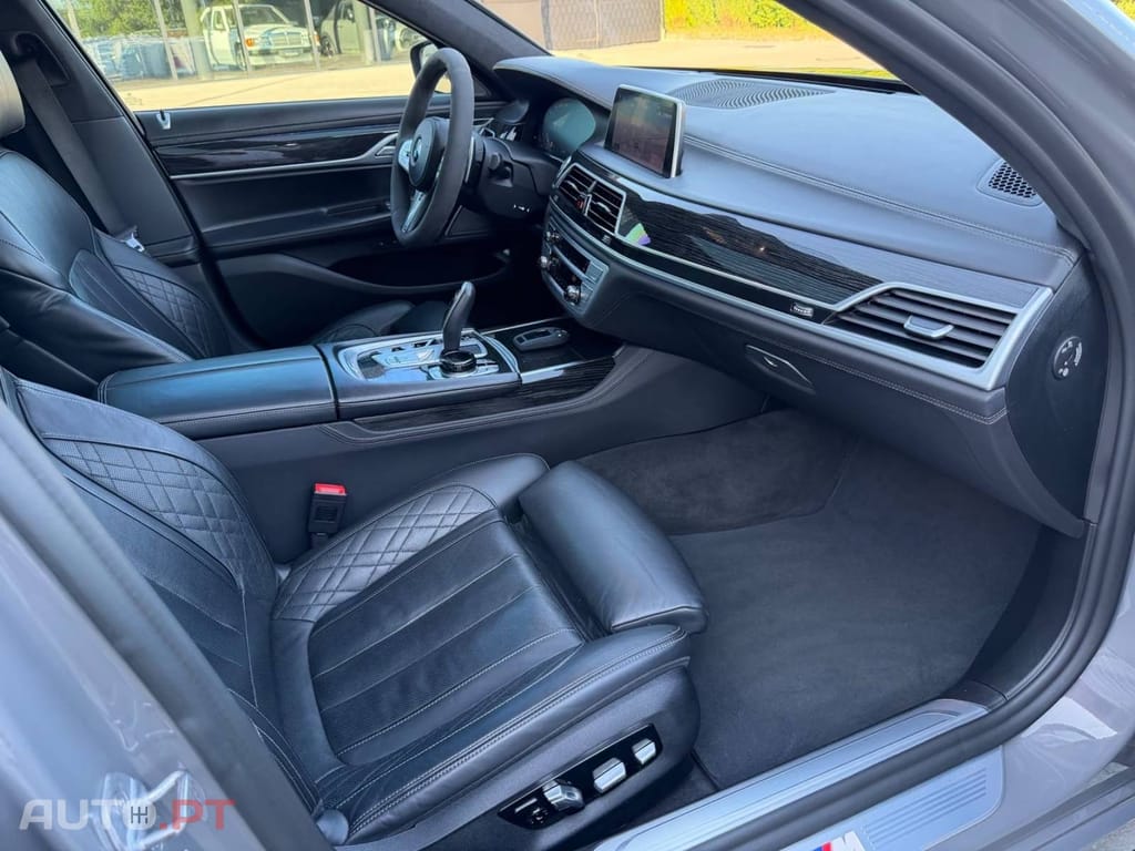 BMW 745 e M Sport