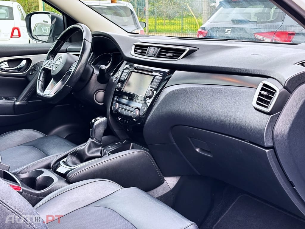Nissan Qashqai 1.3 DIG-T Tekna DCT