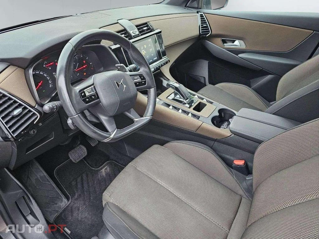 DS DS7 Crossback 1.5 BlueHDI EAT8