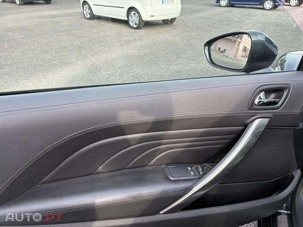 Peugeot RCZ 2.0 HDi 130g