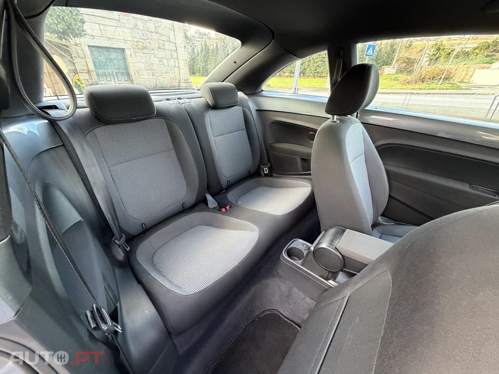 Volkswagen New Beetle 1.4