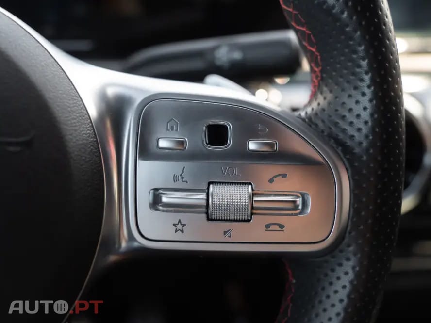 Mercedes-Benz A 250 e 8G-DCT AMG Line