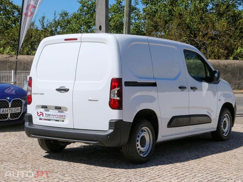 Peugeot Partner Outro