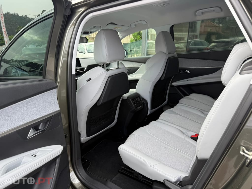 Peugeot 5008 1.5 BlueHDi Allure