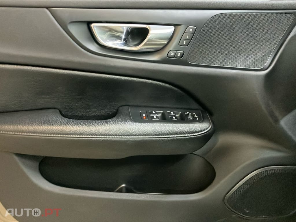 Volvo V60 2.0 D3 Momentum Plus Geartronic