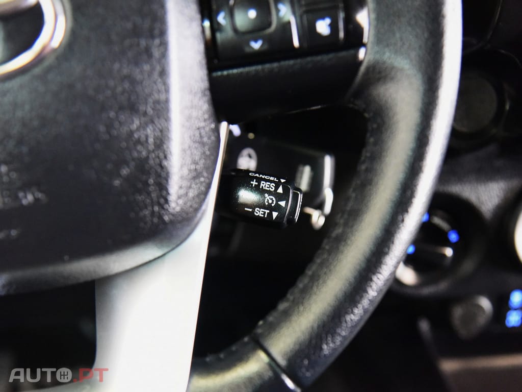 Toyota Hilux 2.4 D-4D 4WD Tracker 3L