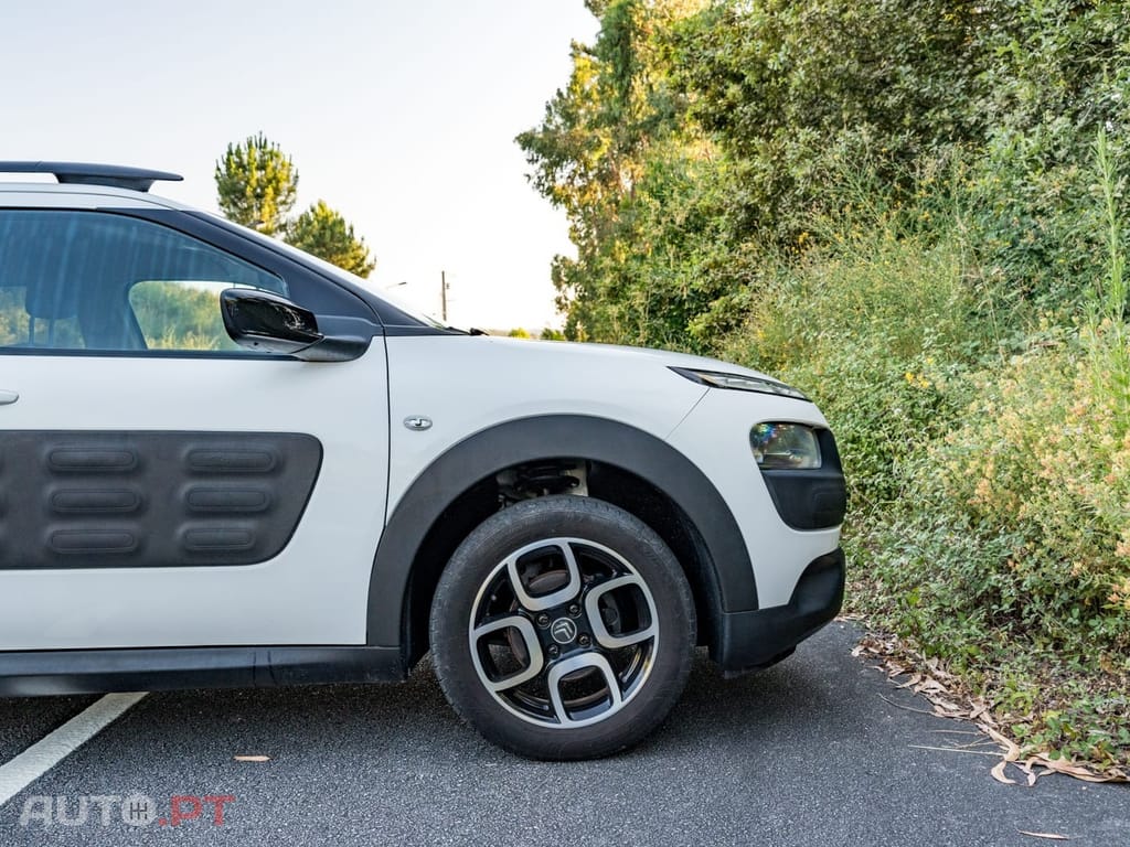 Citroen C4 Cactus 1.2 PureTech Shine
