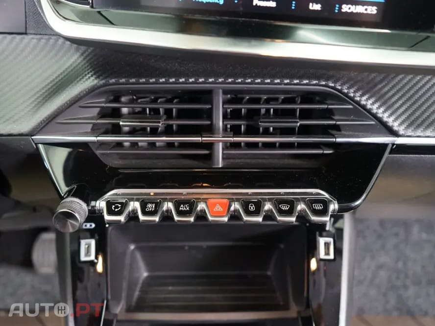 Peugeot 2008 1.2 PureTech Allure Pack