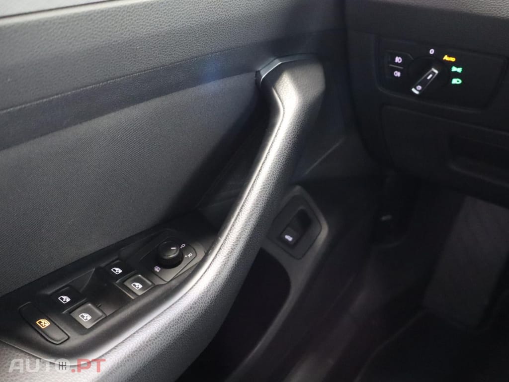 Volkswagen Passat 2.0 TDI  Business DSG Variant