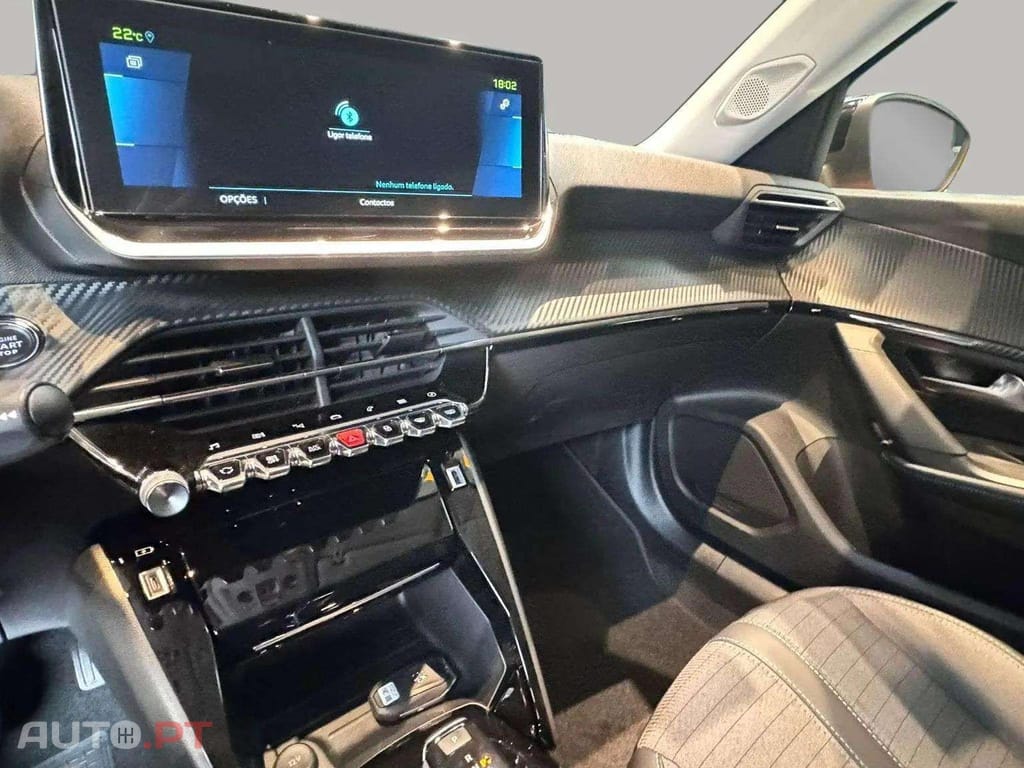 Peugeot E-2008 Allure 