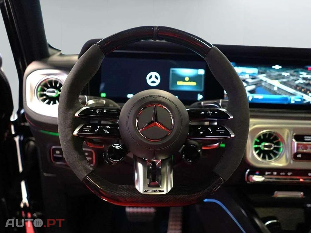Mercedes-Benz G 63 AMG FACELIFT VOLL CARBON