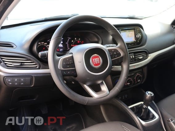 Fiat Tipo 1.3 M-Jet Lounge