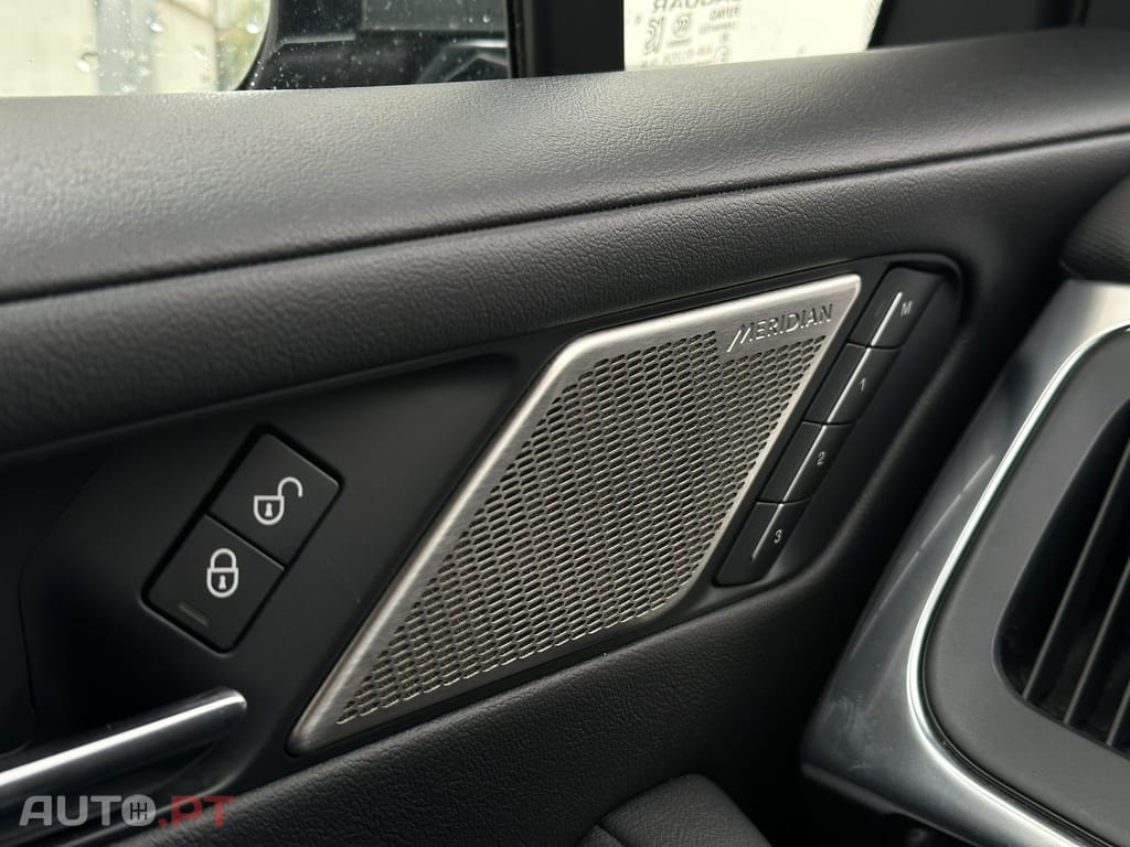 Jaguar I-Pace EV400 AWD HSE