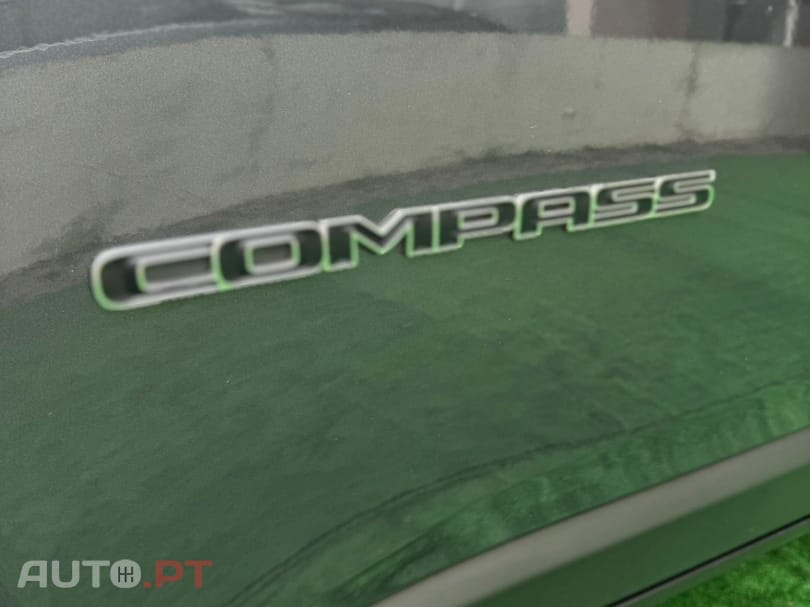 Jeep Compass 1.3 T Limited