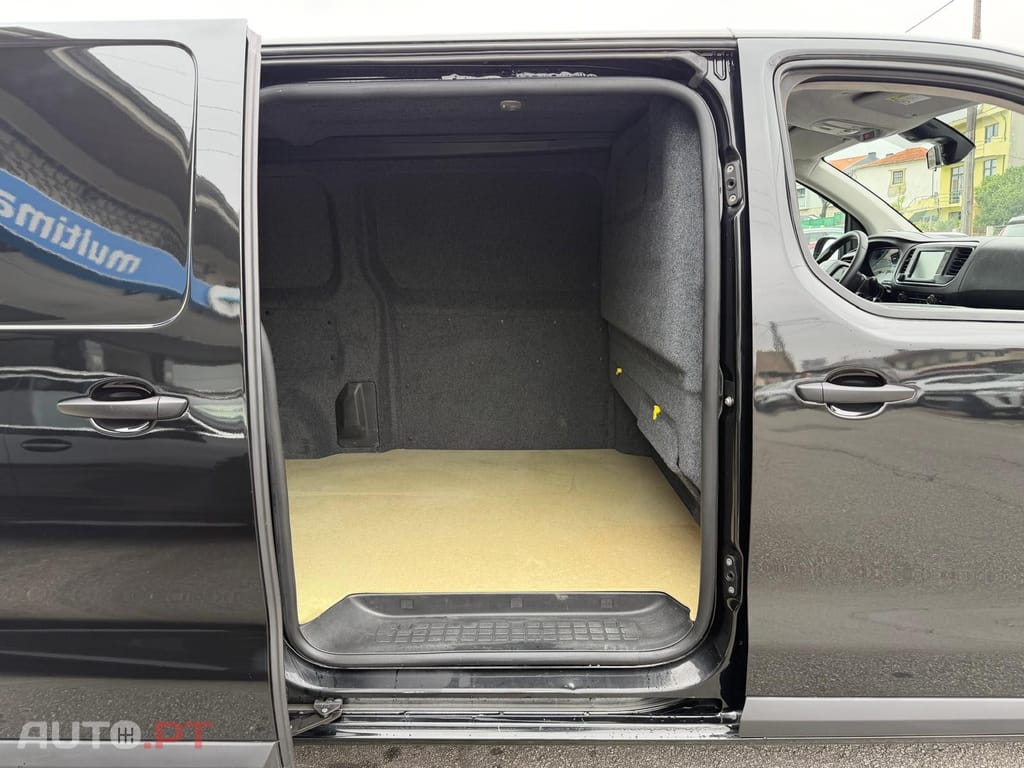 Peugeot Expert 2.0 BlueHDi L3H1 Premium Long