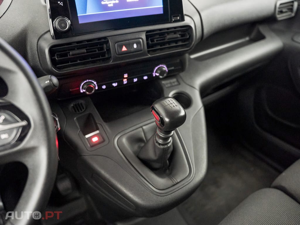 Peugeot Partner 1.5 BlueHDi Premium Longa