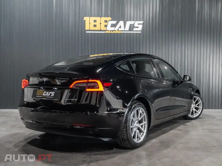 Tesla Model 3 Long-Range Dual Motor AWD