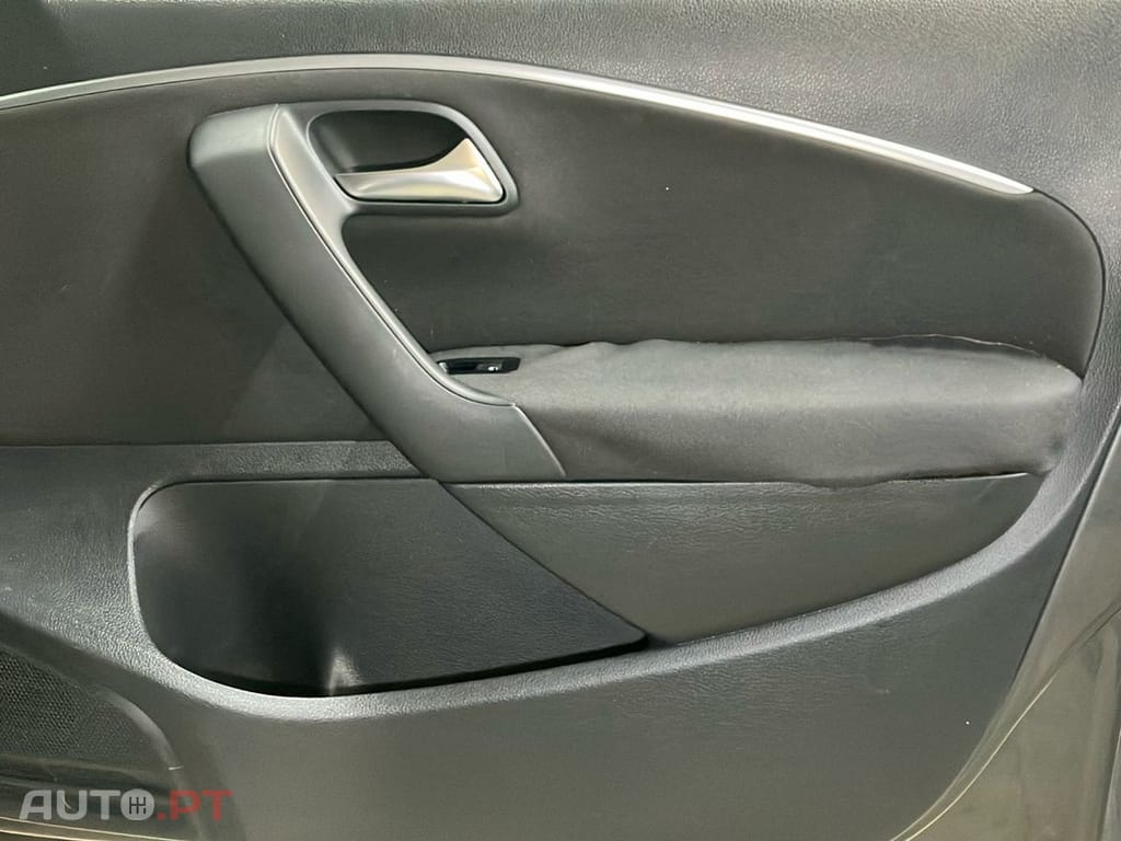 Volkswagen Polo 1.0 Confortline