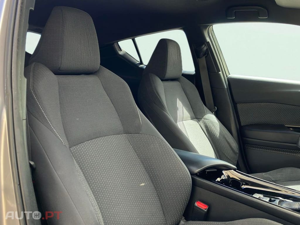 Toyota C-HR 1.8 HSD Comfort+P.Style
