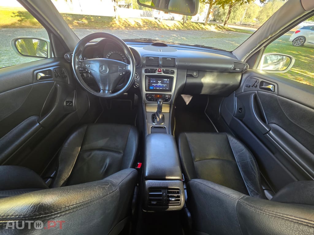 Mercedes-Benz C 220 Outro