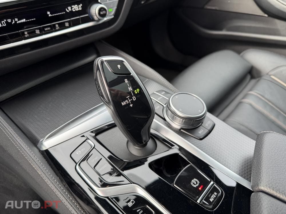 BMW 530 e Pack Desportivo M