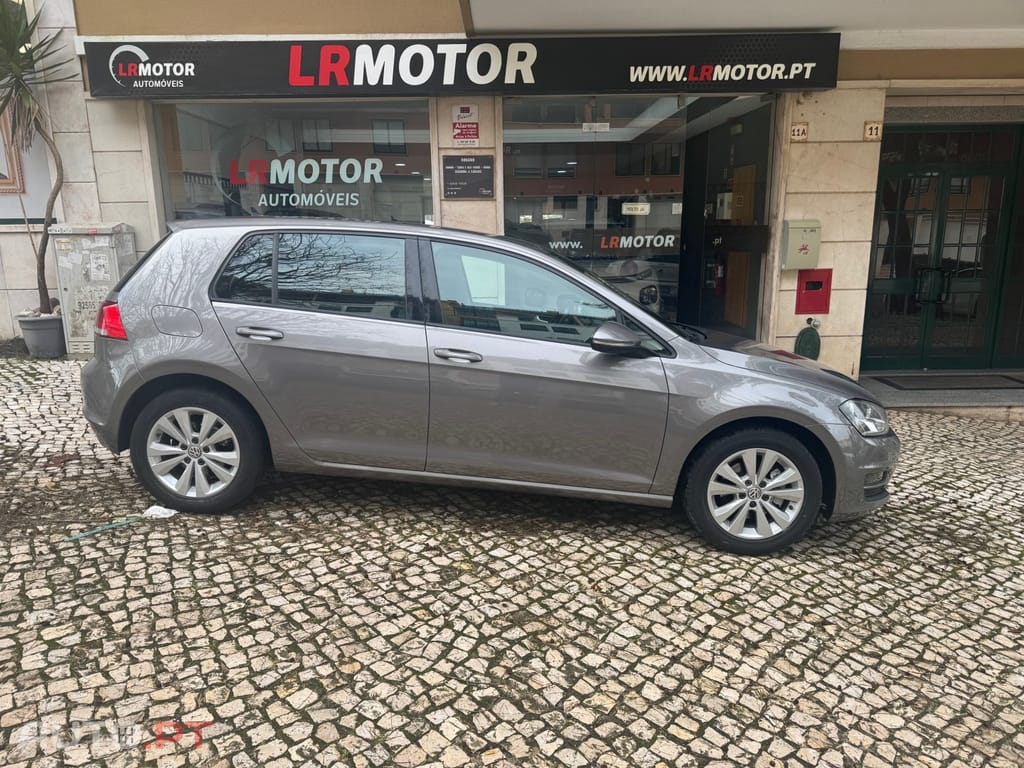 Volkswagen Golf 1.6 TDi Confortline DSG