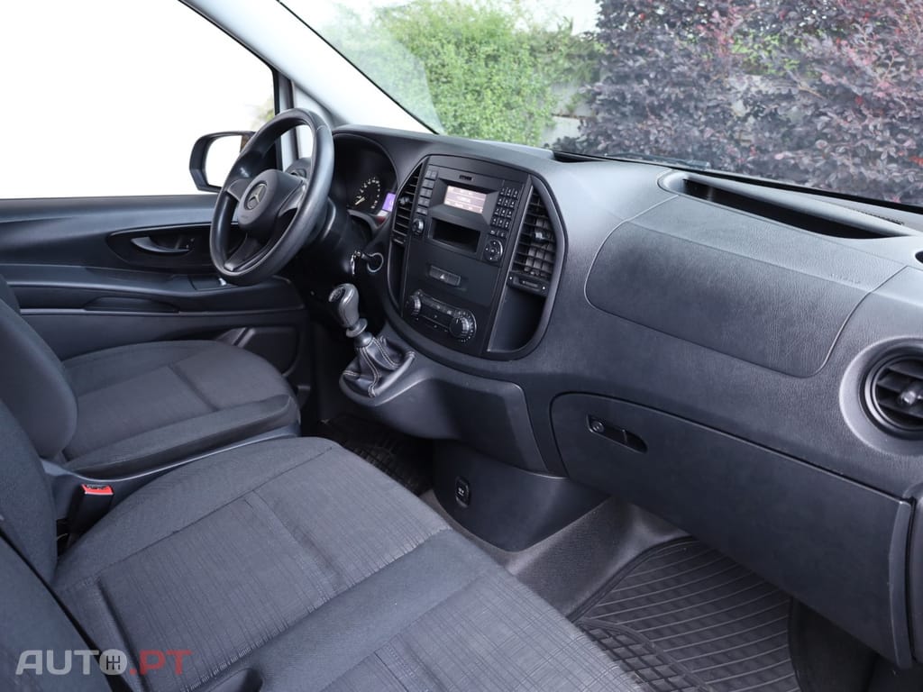 Mercedes-Benz Vito 109 CDi 3 Lug