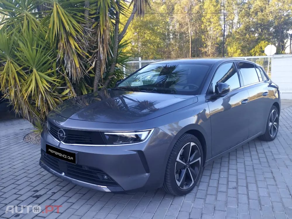 Opel Astra 1.6 T PHEV Elegance