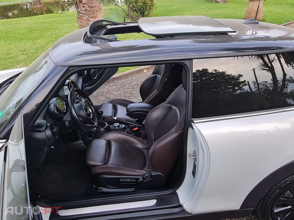 MINI Cooper Cooper D