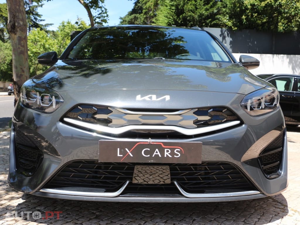 Kia Ceed SW 1.6 GDi PHEV Tech 6DCT