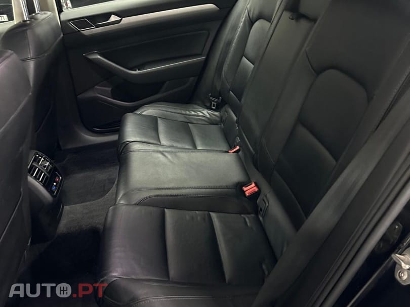 Volkswagen Passat Variant 2.0 TDi Confortline DSG