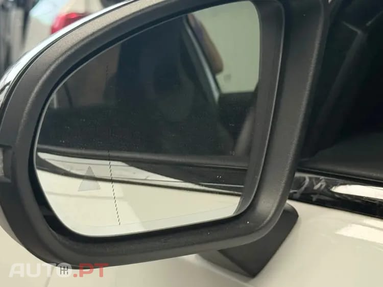 Mercedes-Benz A 250 e AMG Line