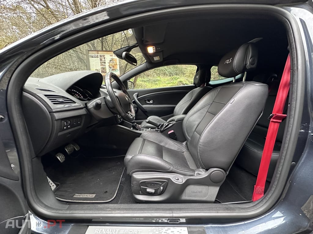 Renault Mégane Coupe TCe 265 R.S. Trophy